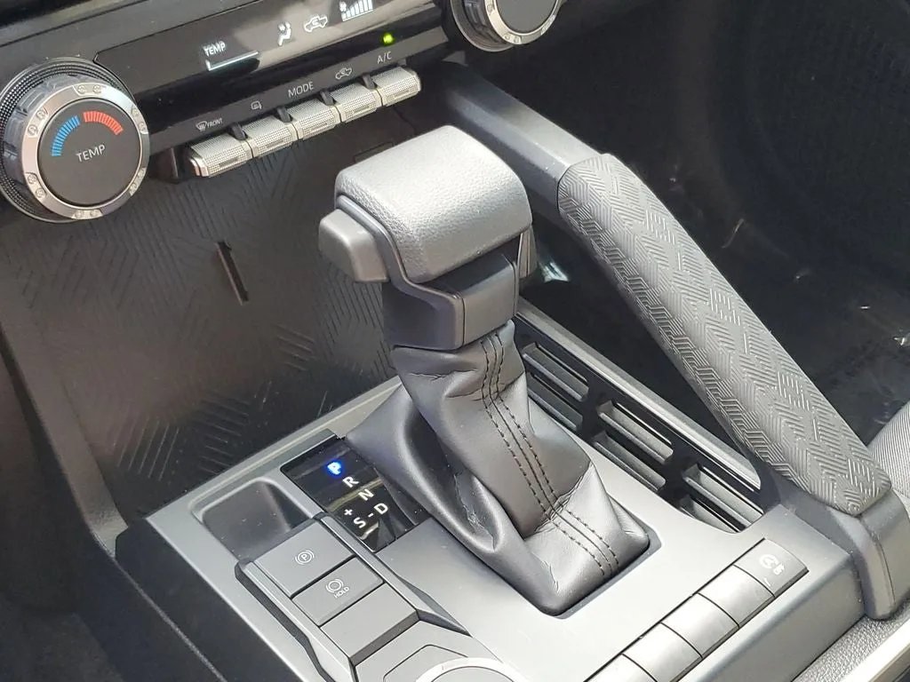 2024 Toyota Tacoma SR5 photo 29