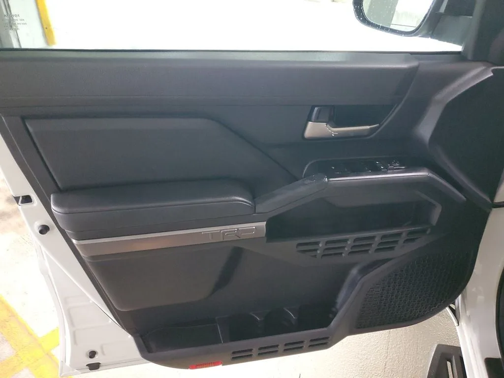 2024 Toyota Tacoma TRD Sport photo 16
