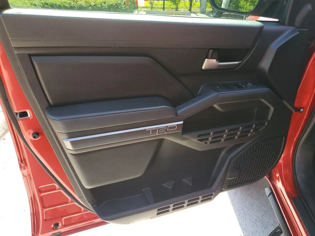 2024 Toyota Tacoma TRD Off-Road photo 18