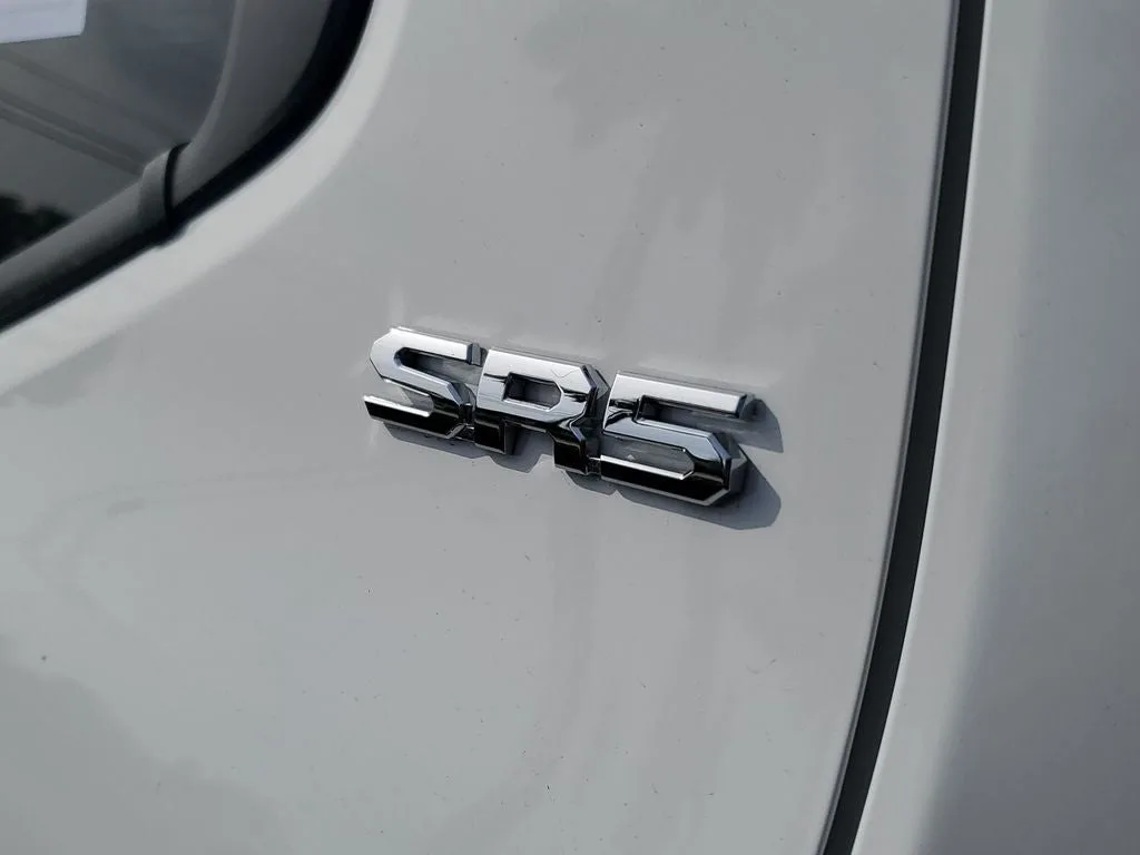 2024 Toyota Tacoma SR5 photo 8