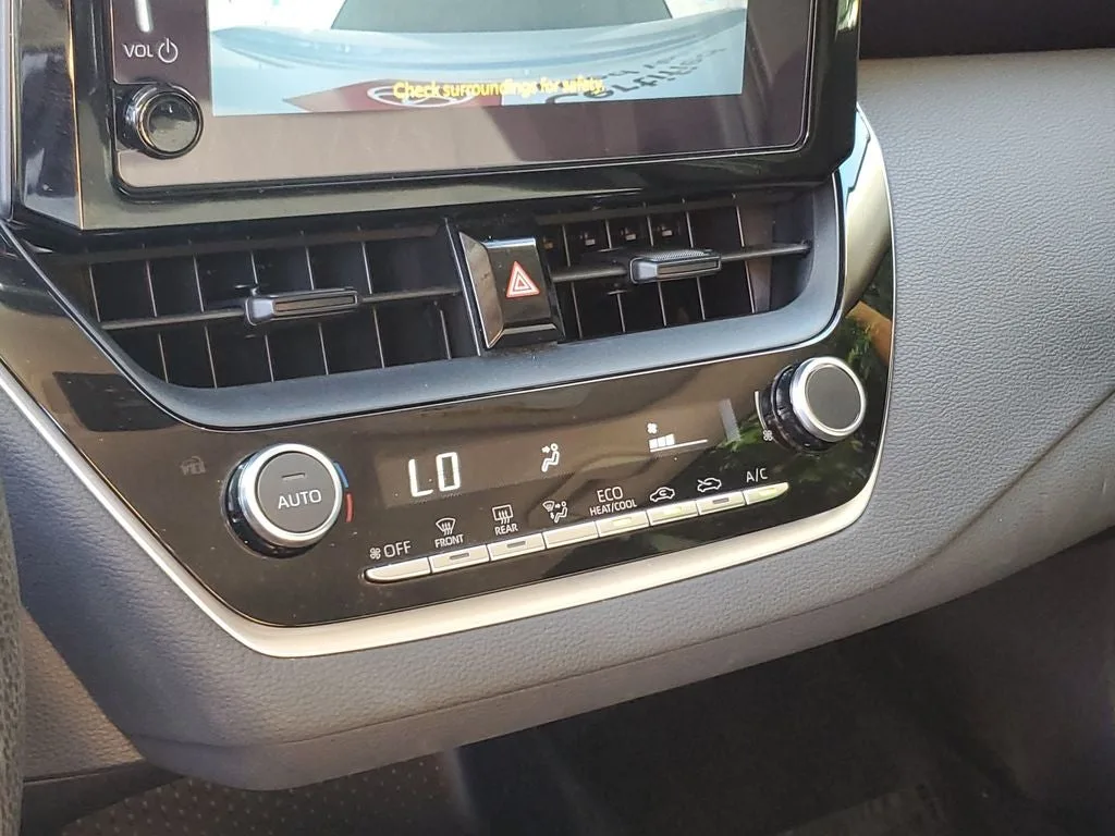 2024 Toyota Corolla Hybrid LE photo 27