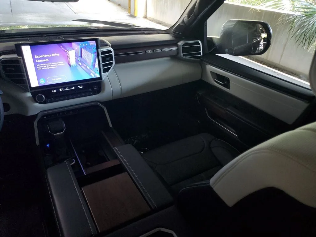 2025 Toyota Sequoia Capstone photo 18