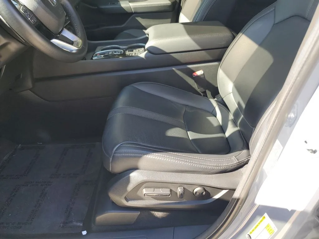 2025 Honda Pilot Touring photo 22