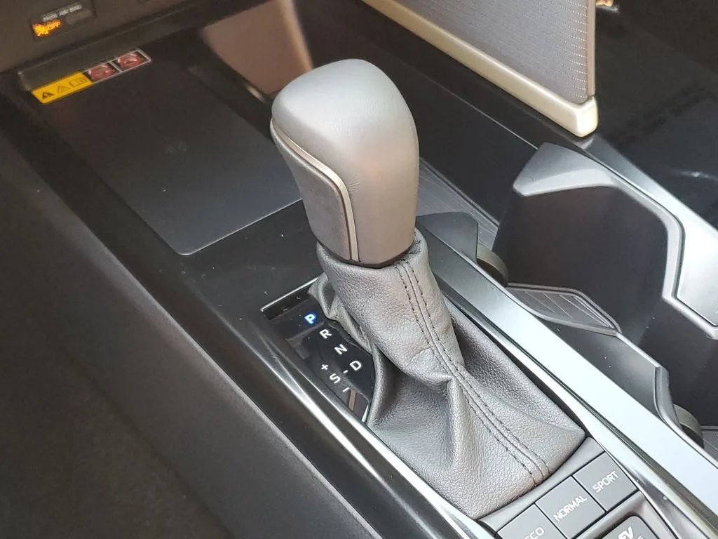 2026 Toyota Camry SE Nightshade photo 30