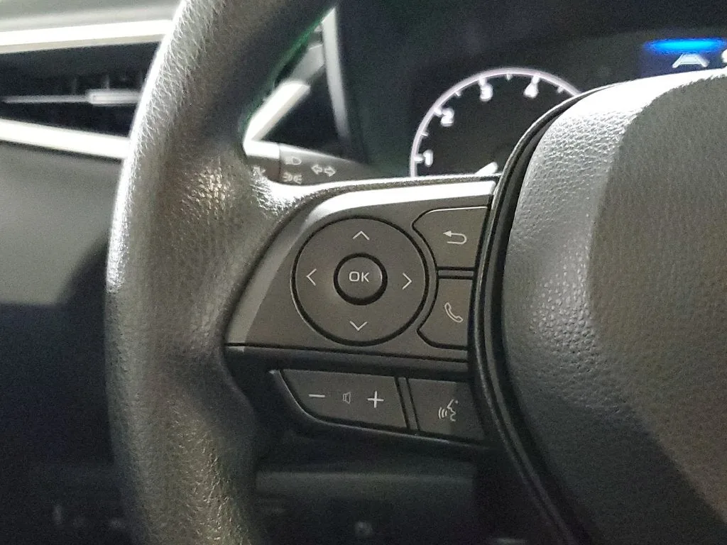 2024 Toyota Corolla Hybrid LE photo 20