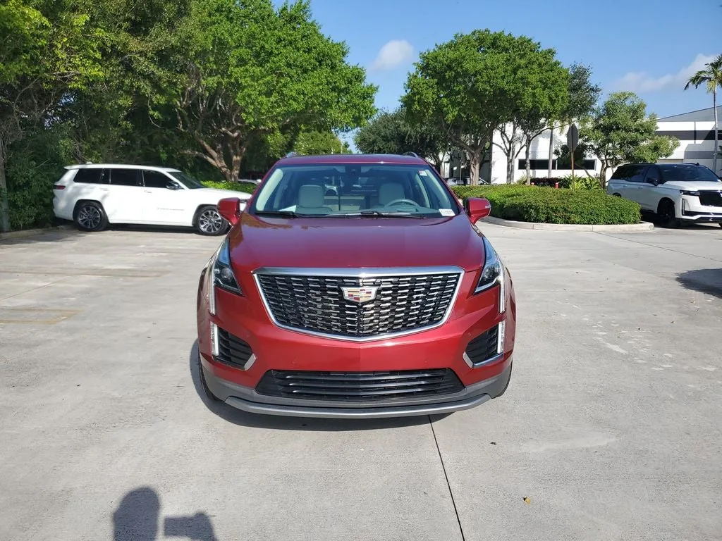 2020 Cadillac XT5 Premium Luxury photo 2