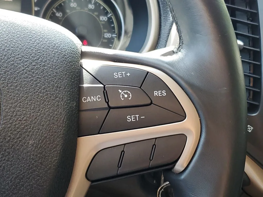 2015 Jeep Cherokee Latitude photo 24
