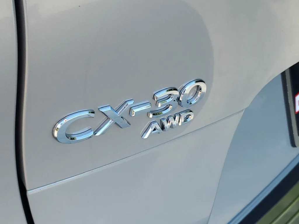 2024 Mazda CX-30 2.5 S Select Sport photo 8