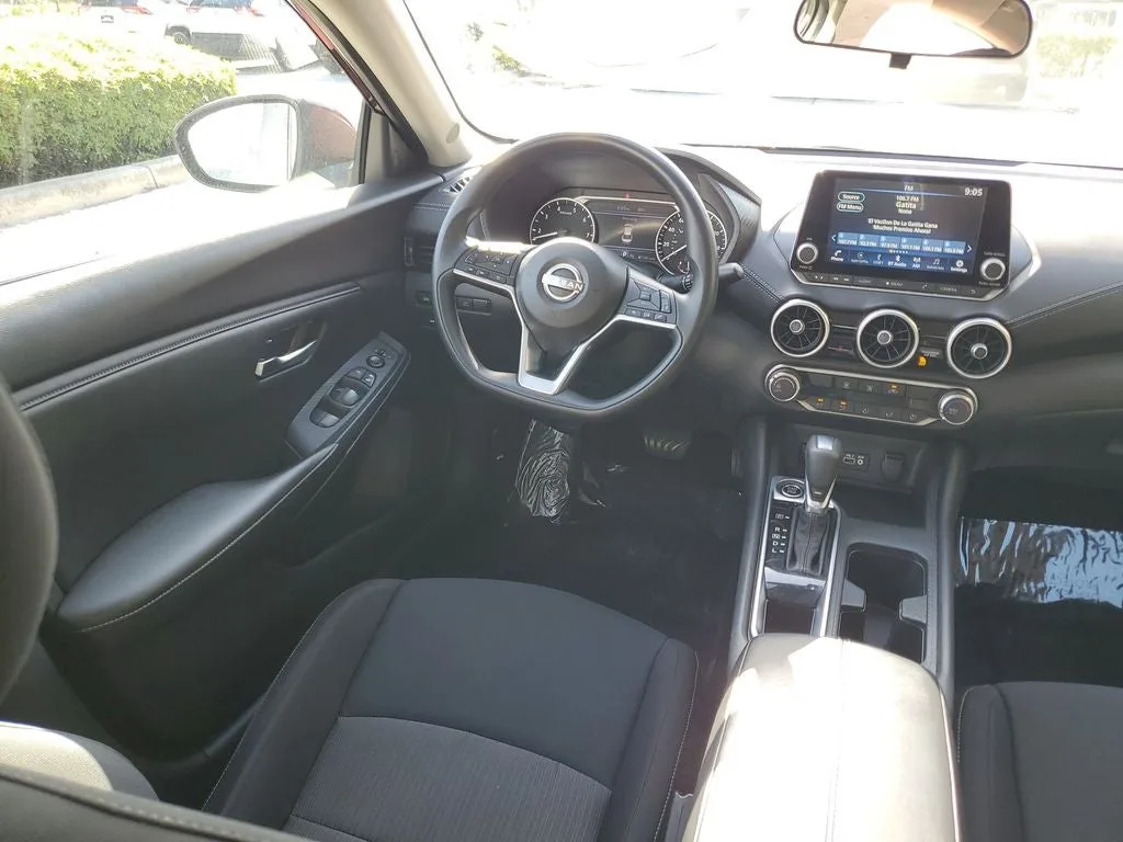 2024 Nissan Sentra SV photo 14