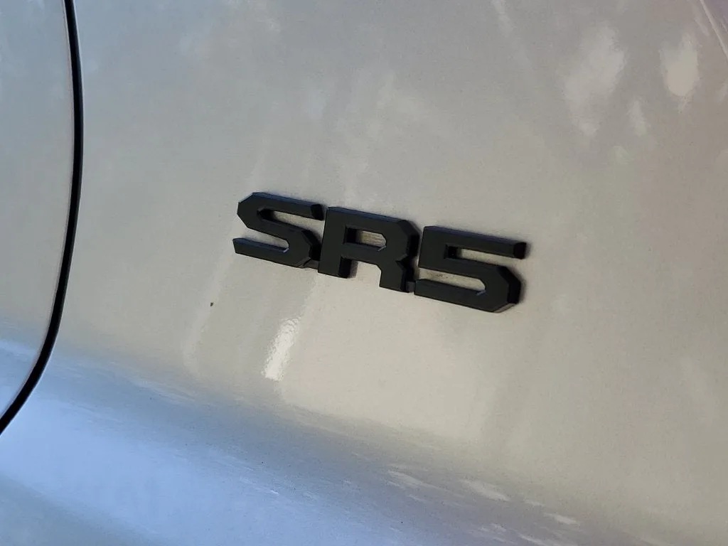 2025 Toyota 4Runner SR5 photo 4