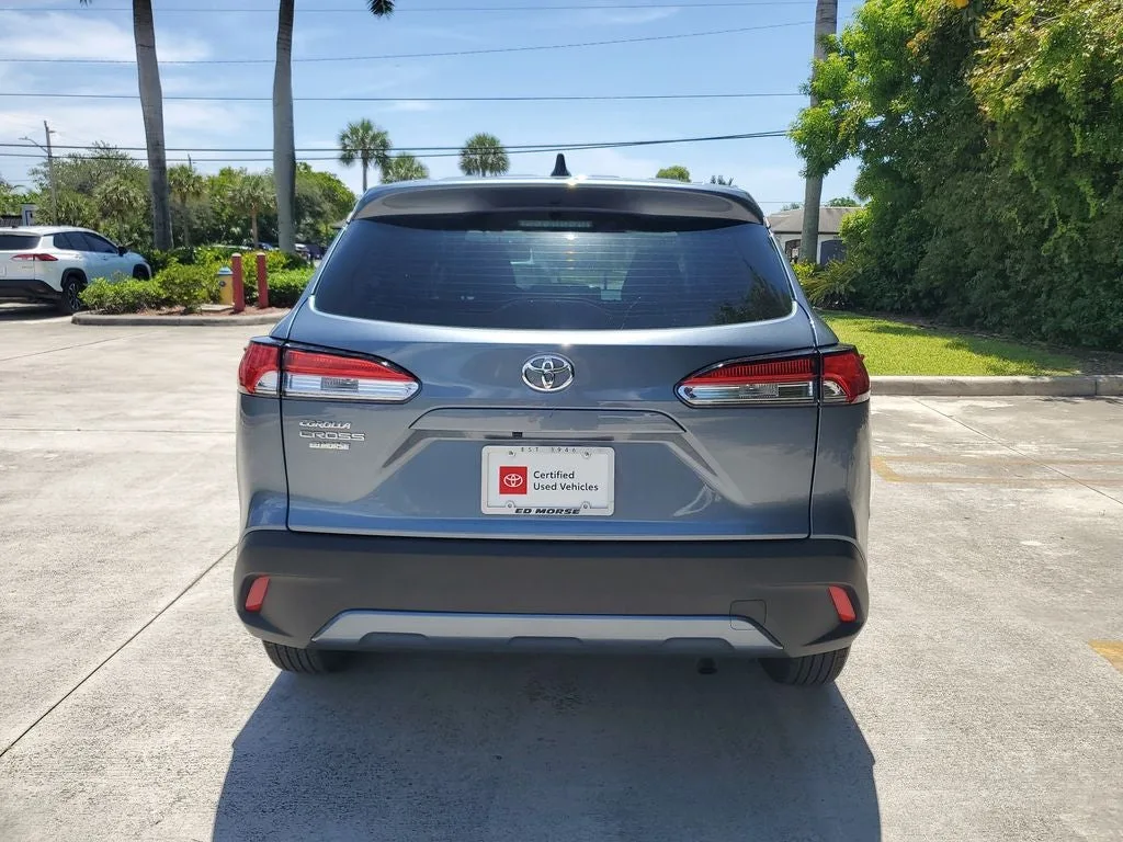 2024 Toyota Corolla Cross L photo 5
