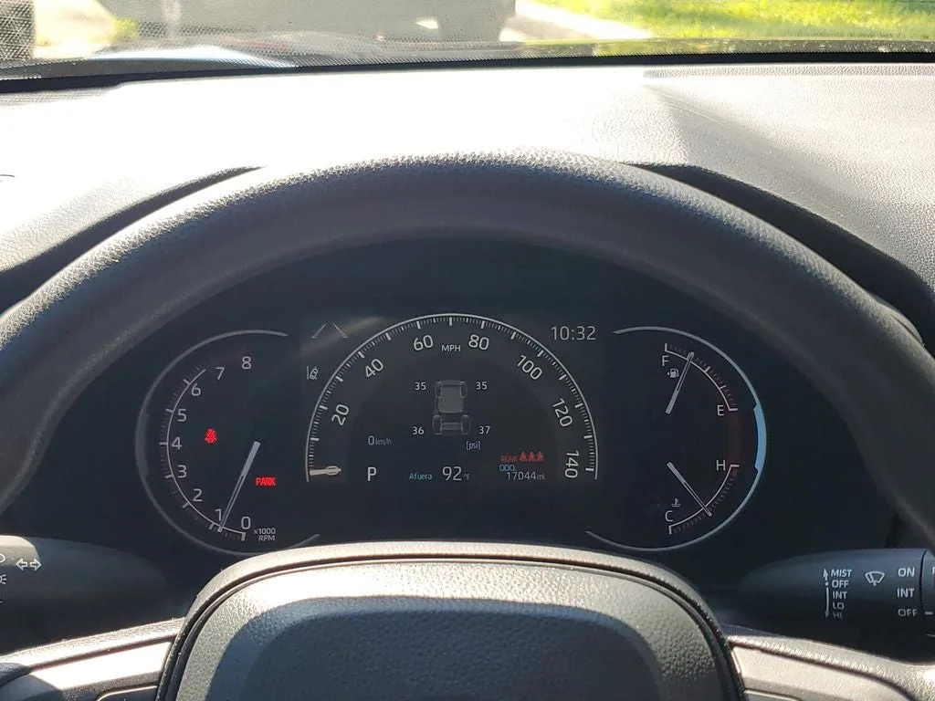 2024 Toyota RAV4 LE photo 24