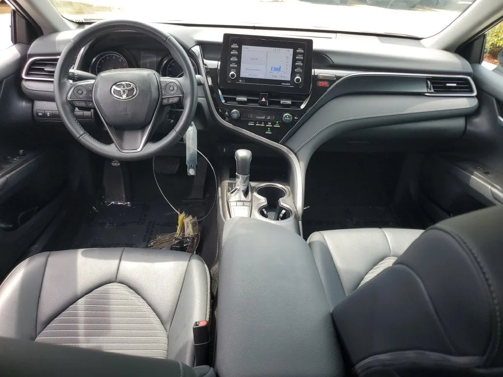 2024 Toyota Camry SE photo 14