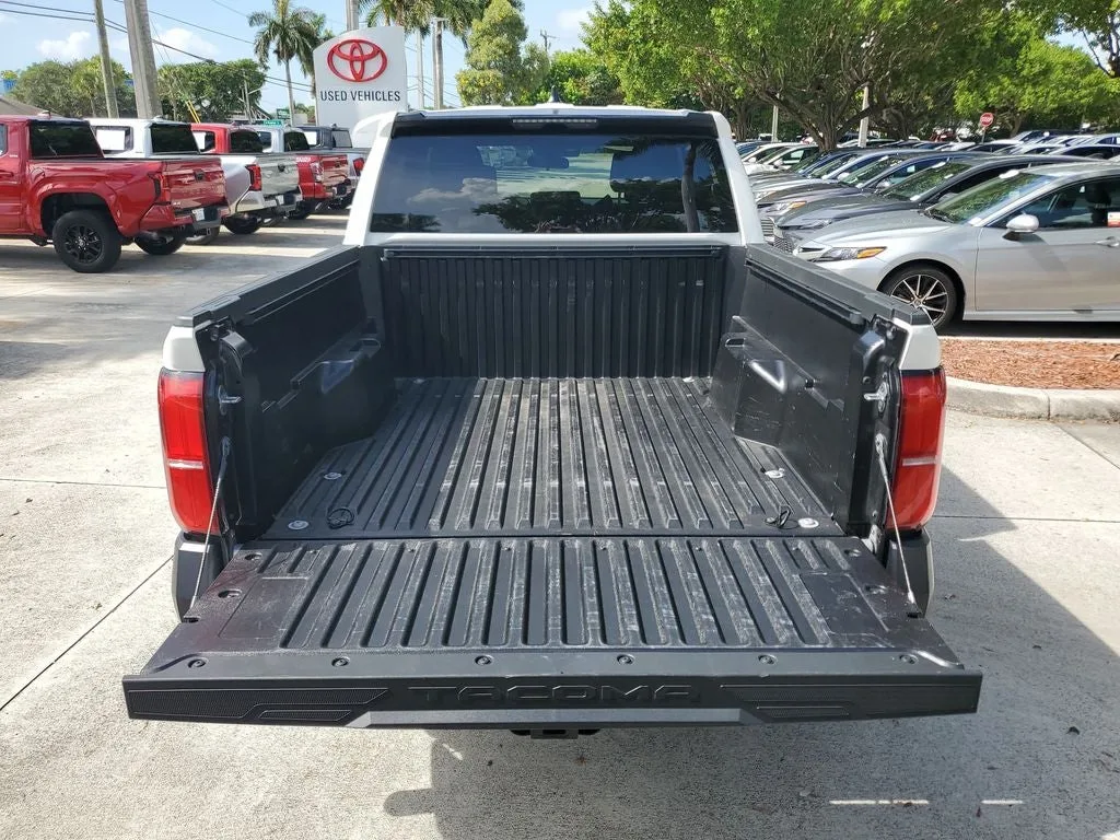2024 Toyota Tacoma SR photo 7