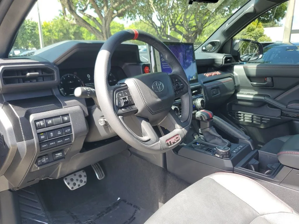 2025 Toyota 4Runner i-FORCE MAX Hybrid TRD Pro photo 22