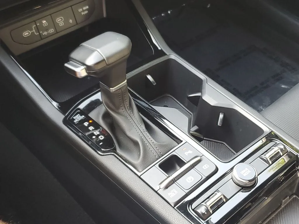 2025 Kia K5 GT-Line photo 27