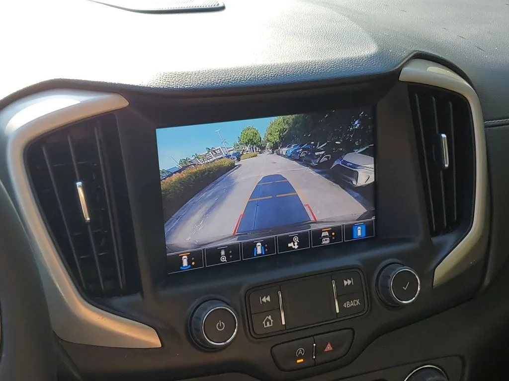 2024 GMC Terrain Denali photo 29