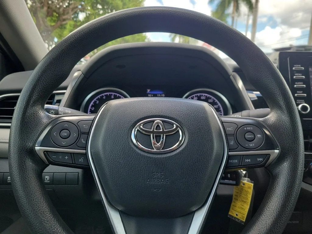 2023 Toyota Camry LE photo 22