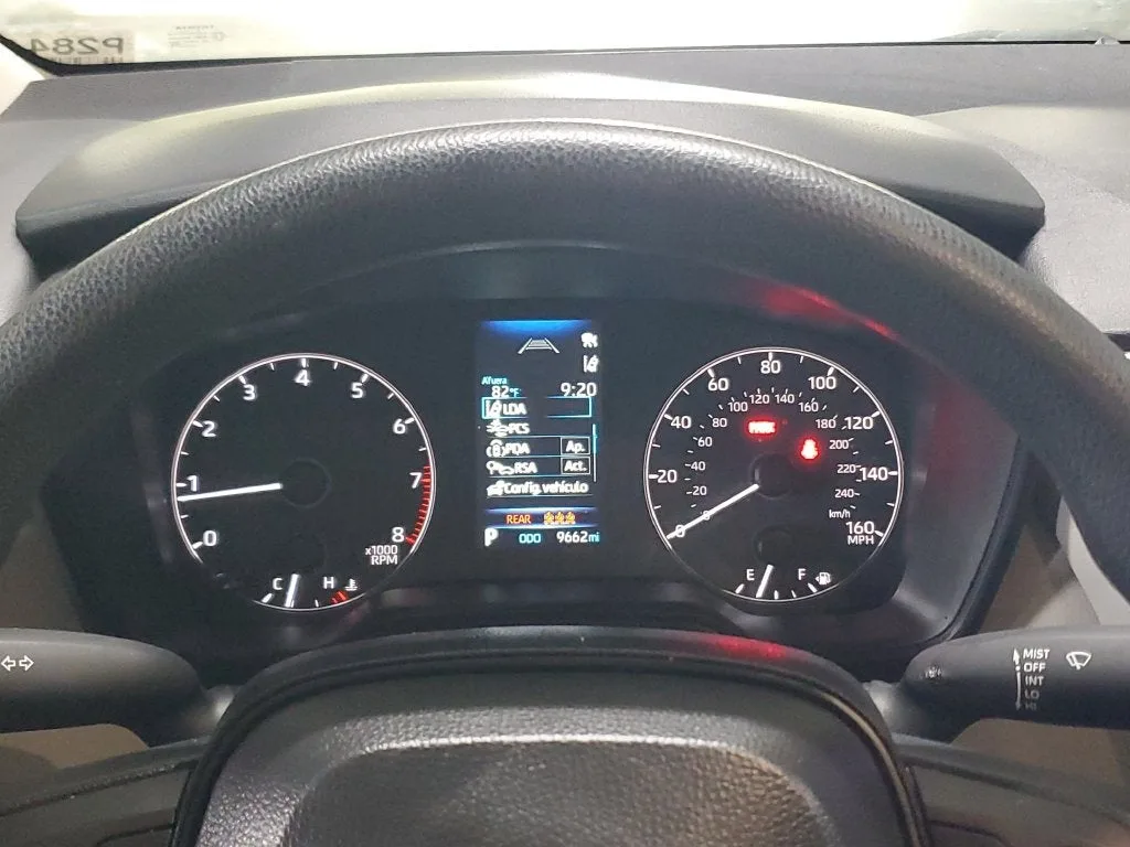 2025 Toyota Corolla LE photo 25
