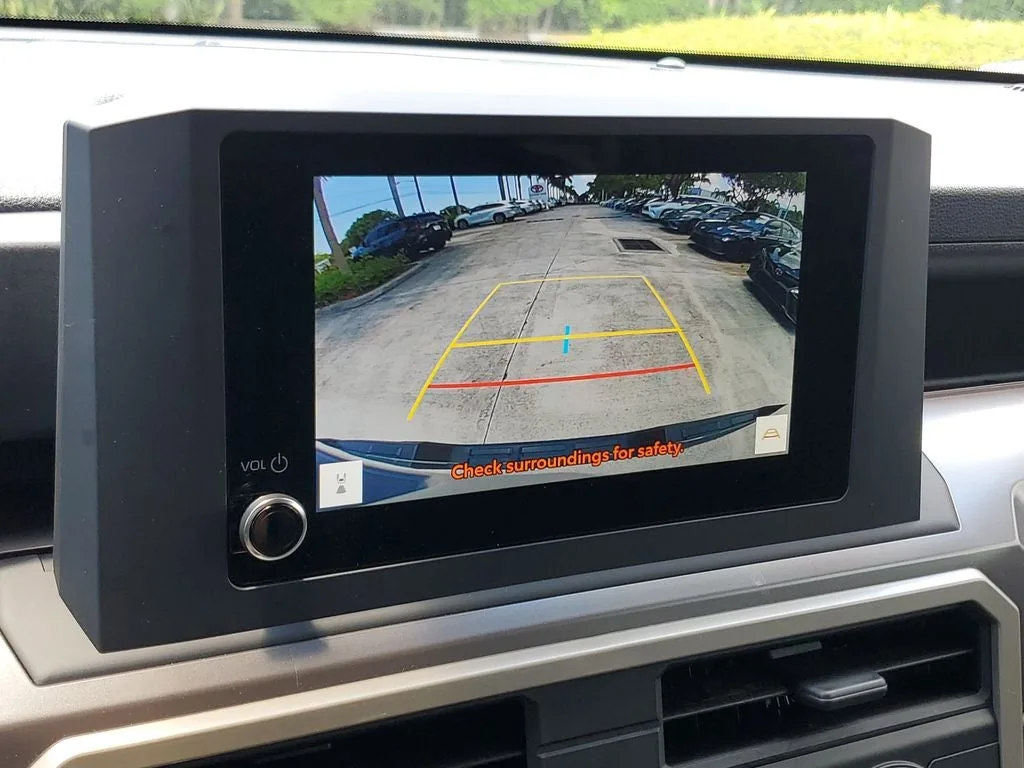 2025 Toyota Tacoma SR5 photo 27