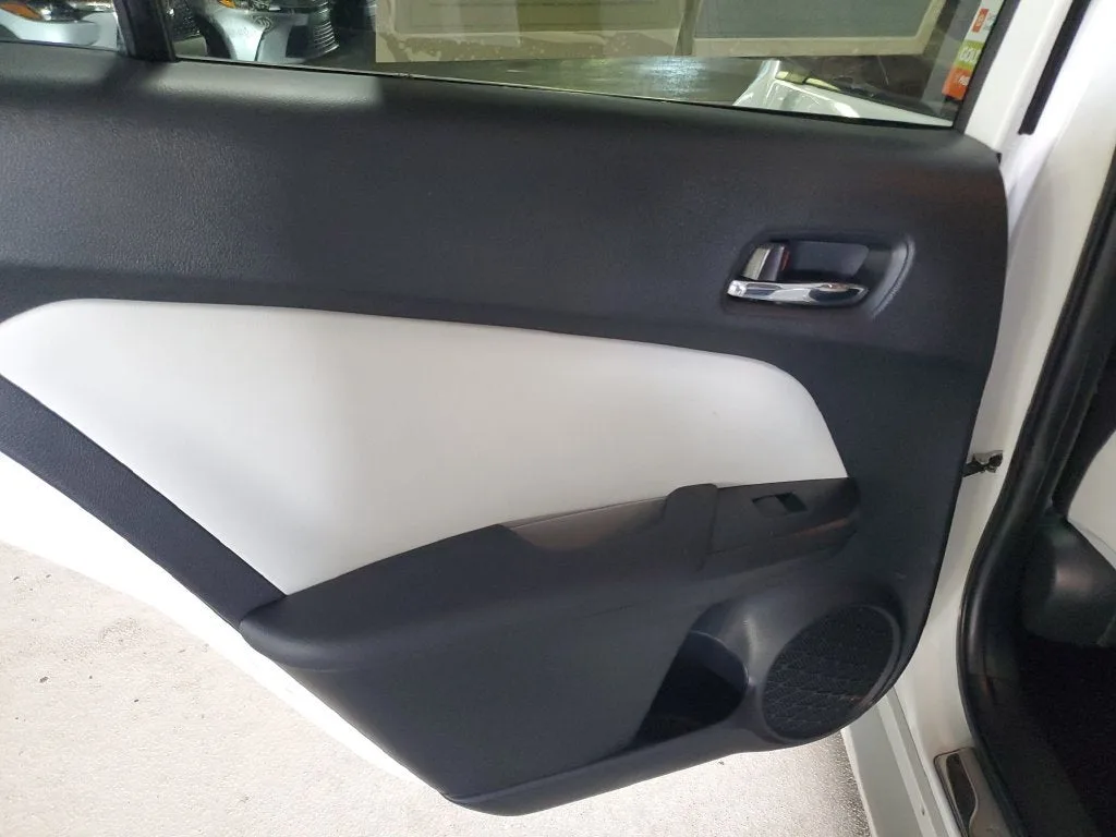 2021 Toyota Prius Limited photo 11