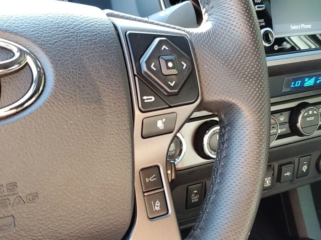 2023 Toyota Tacoma TRD Sport V6 photo 23
