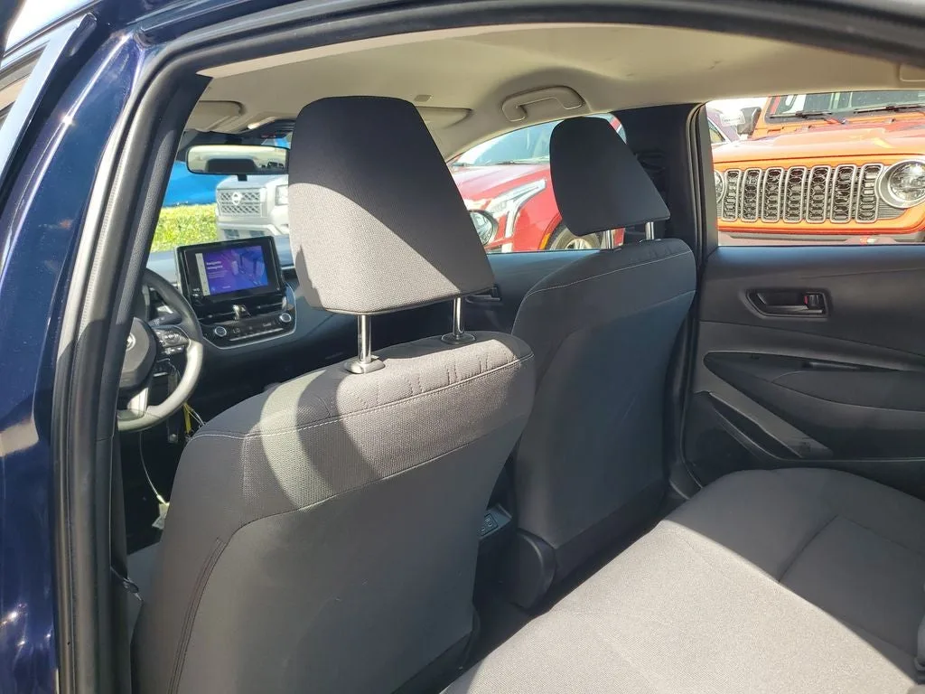 2023 Toyota Corolla LE photo 13