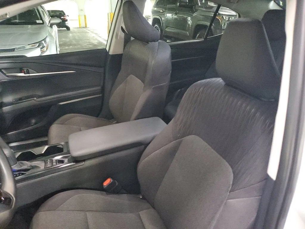 2025 Toyota Camry LE photo 17