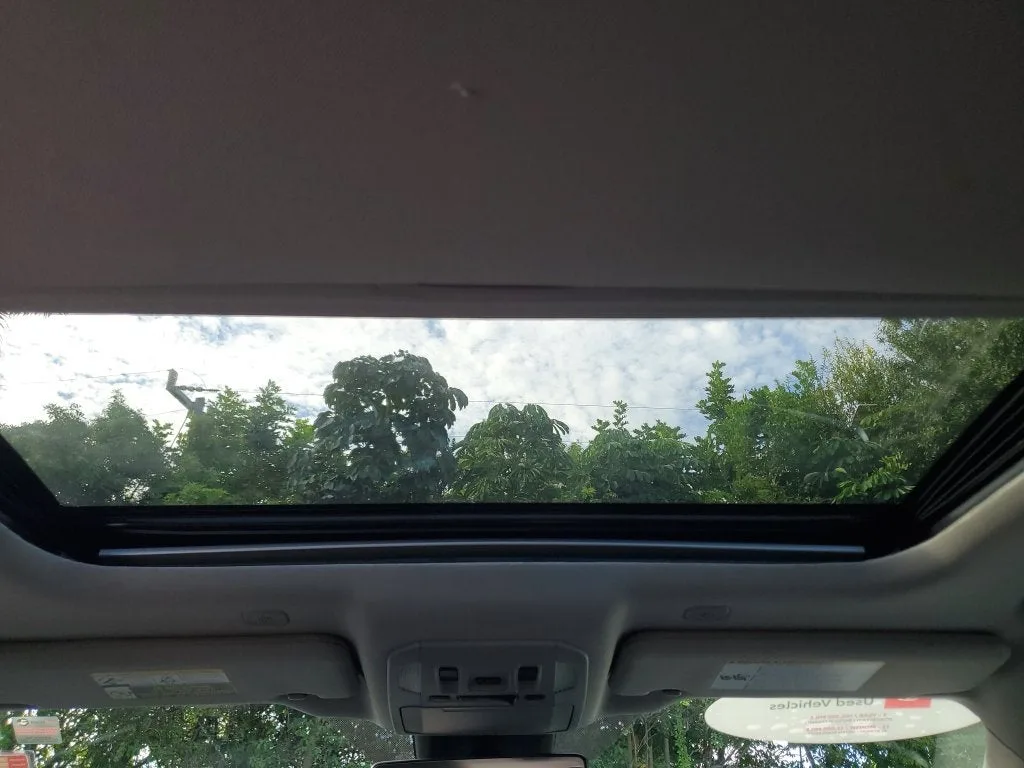2024 Toyota Highlander XLE photo 19
