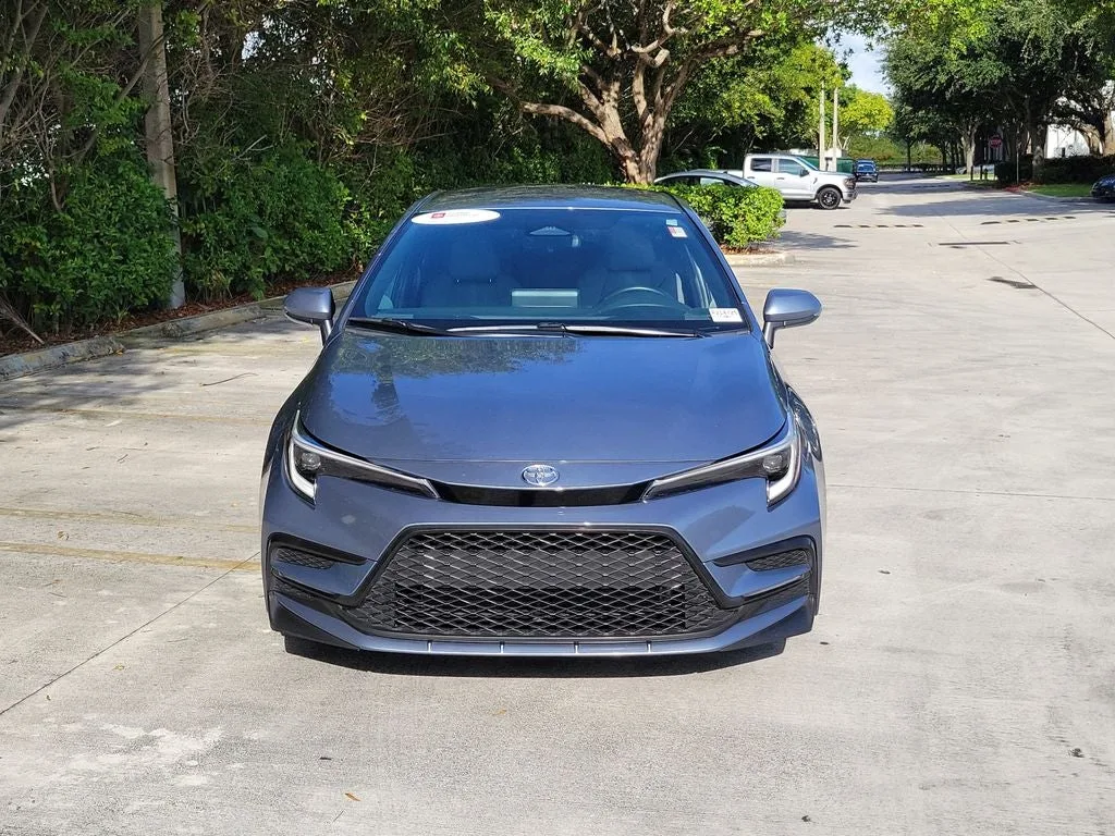 2024 Toyota Corolla SE photo 2