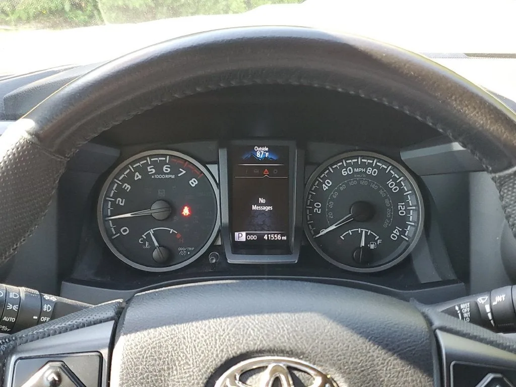 2022 Toyota Tacoma TRD Sport V6 photo 23