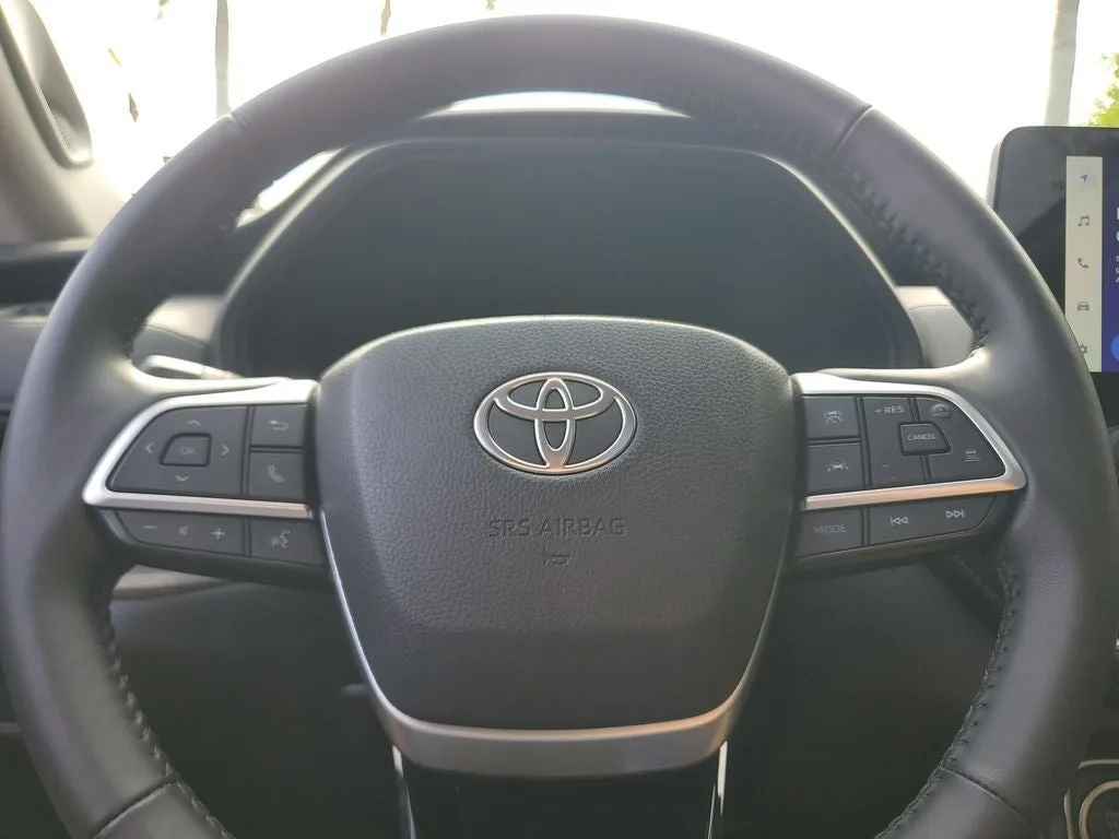2026 Toyota Grand Highlander Limited photo 24
