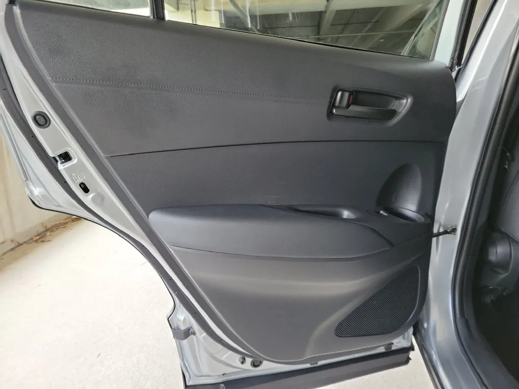 2024 Toyota Corolla Cross Hybrid SE photo 10