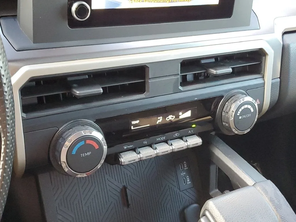2024 Toyota Tacoma SR5 photo 28
