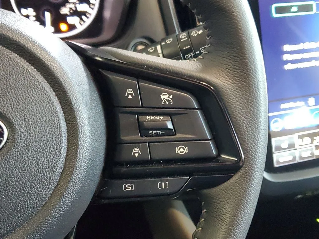 2025 Subaru Forester Premium photo 23