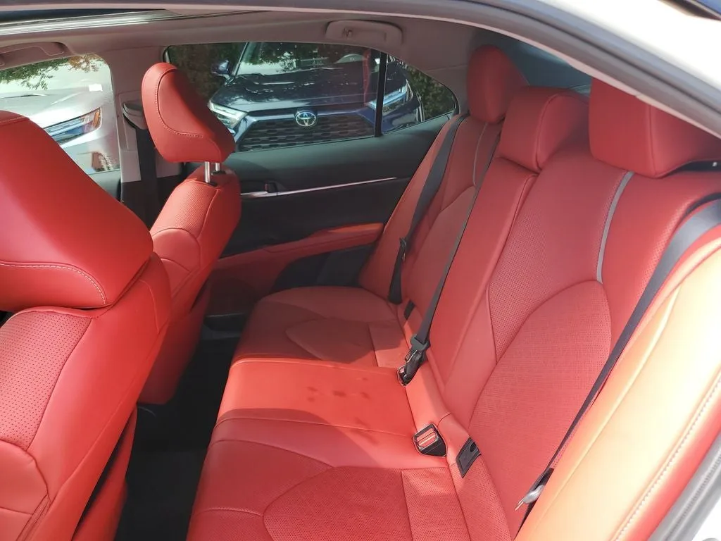 2024 Toyota Camry XSE V6 photo 8