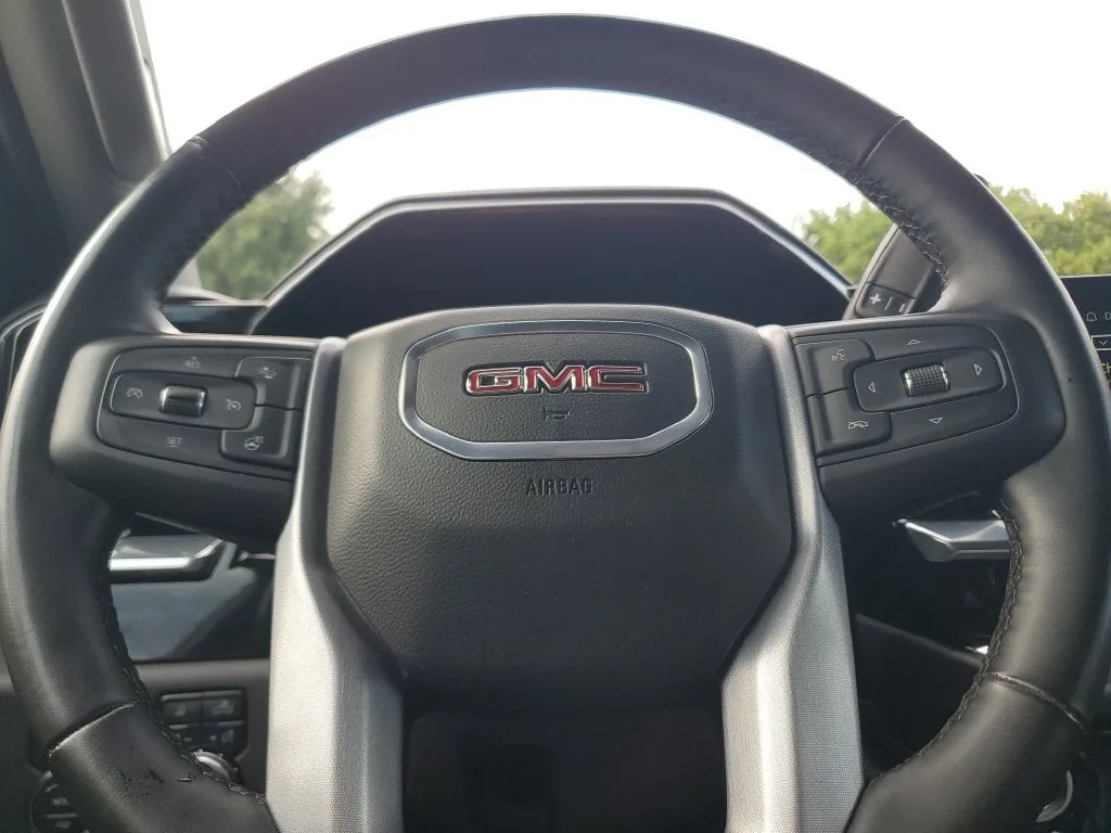 2025 GMC Sierra 1500 SLT photo 23