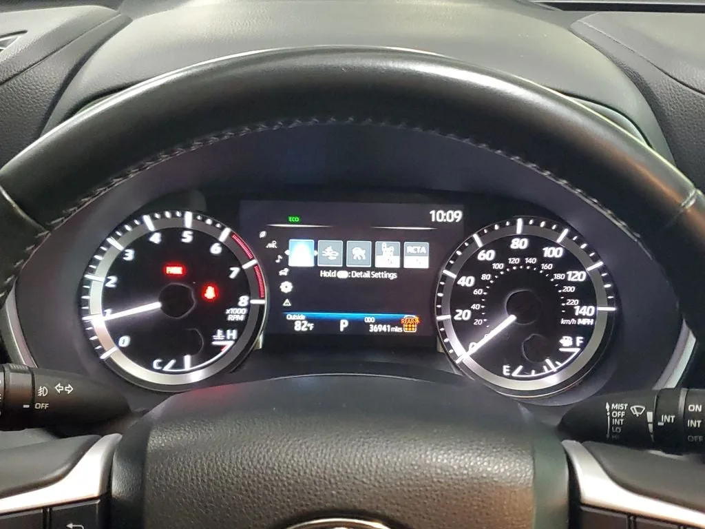 2024 Toyota Highlander XLE photo 27