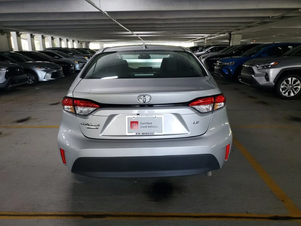 2025 Toyota Corolla LE photo 5