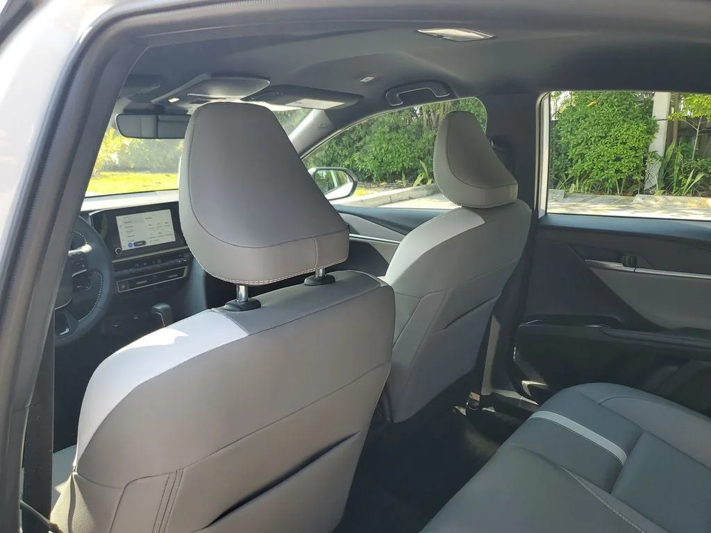 2026 Toyota Camry SE photo 11