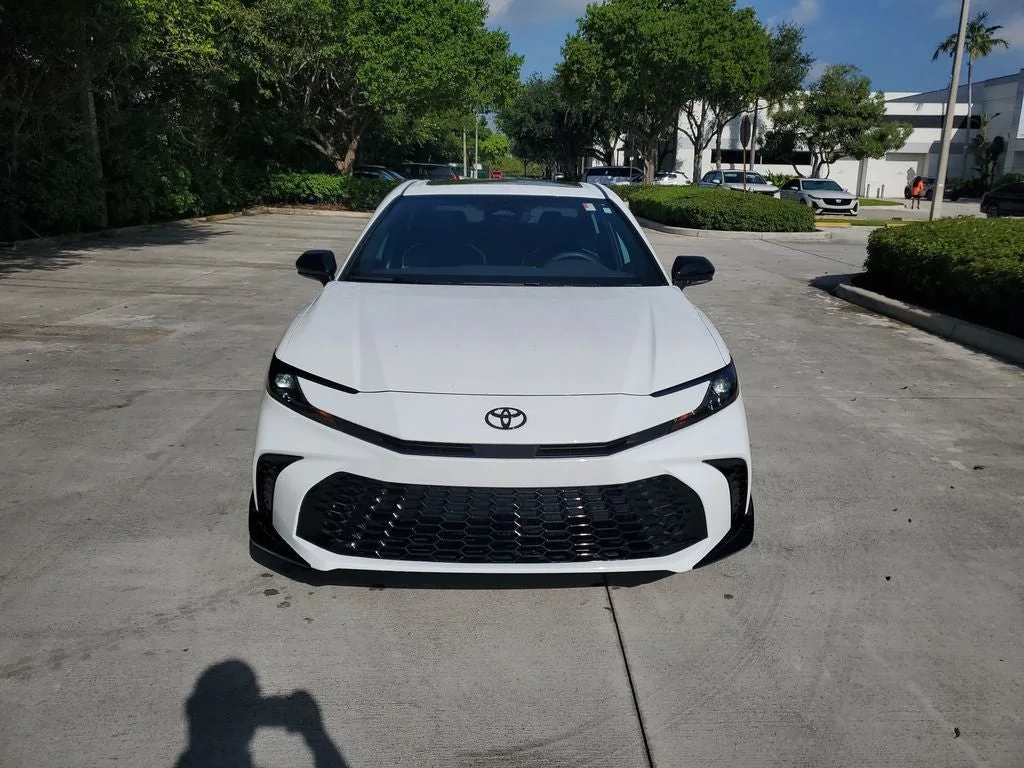 2026 Toyota Camry SE Nightshade photo 2