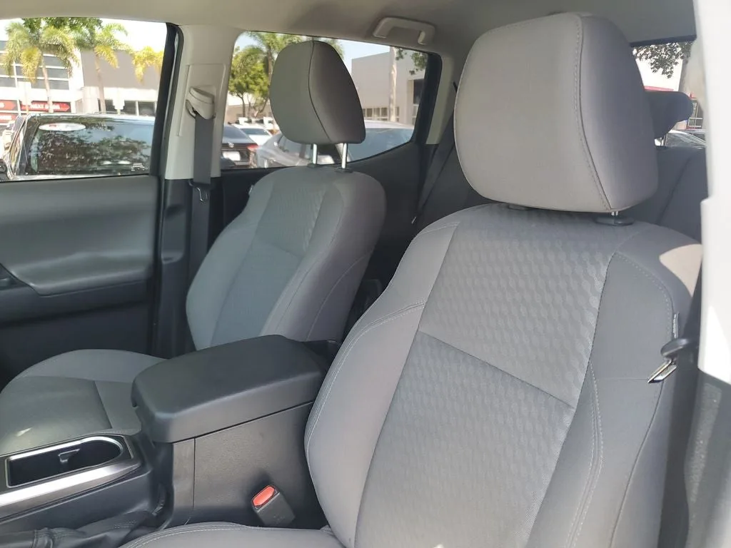 2023 Toyota Tacoma SR5 V6 photo 20