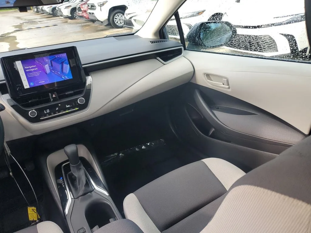 2024 Toyota Corolla LE photo 16