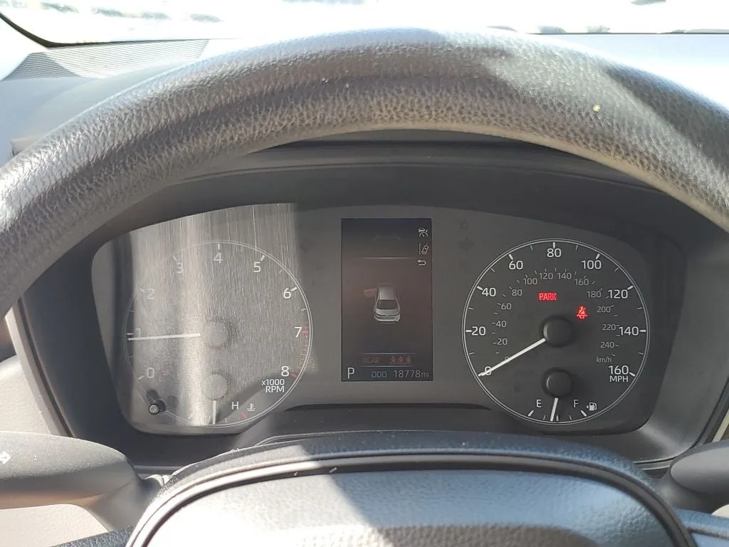 2025 Toyota Corolla LE photo 25