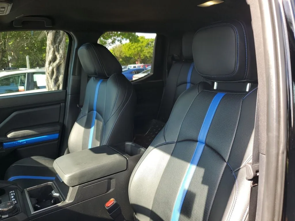 2025 Toyota Tacoma TRD Sport photo 18