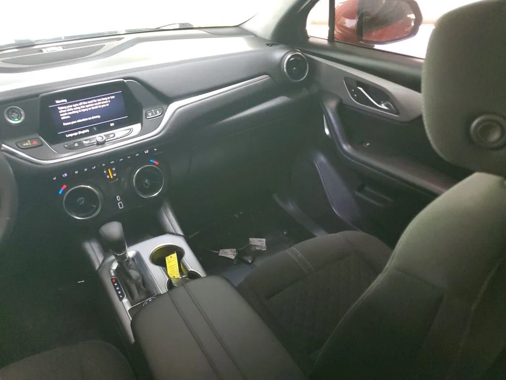 2022 Chevrolet Blazer LT photo 16