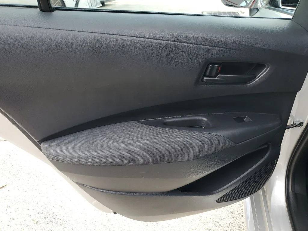 2024 Toyota Corolla LE photo 10