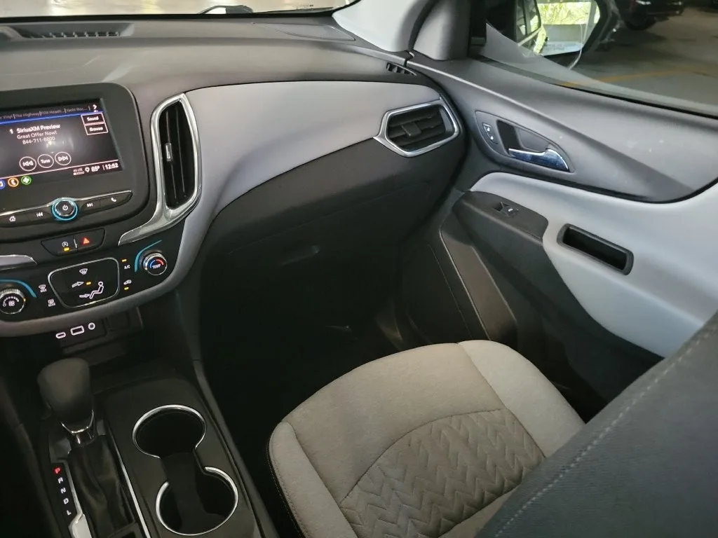 2024 Chevrolet Equinox LS photo 17
