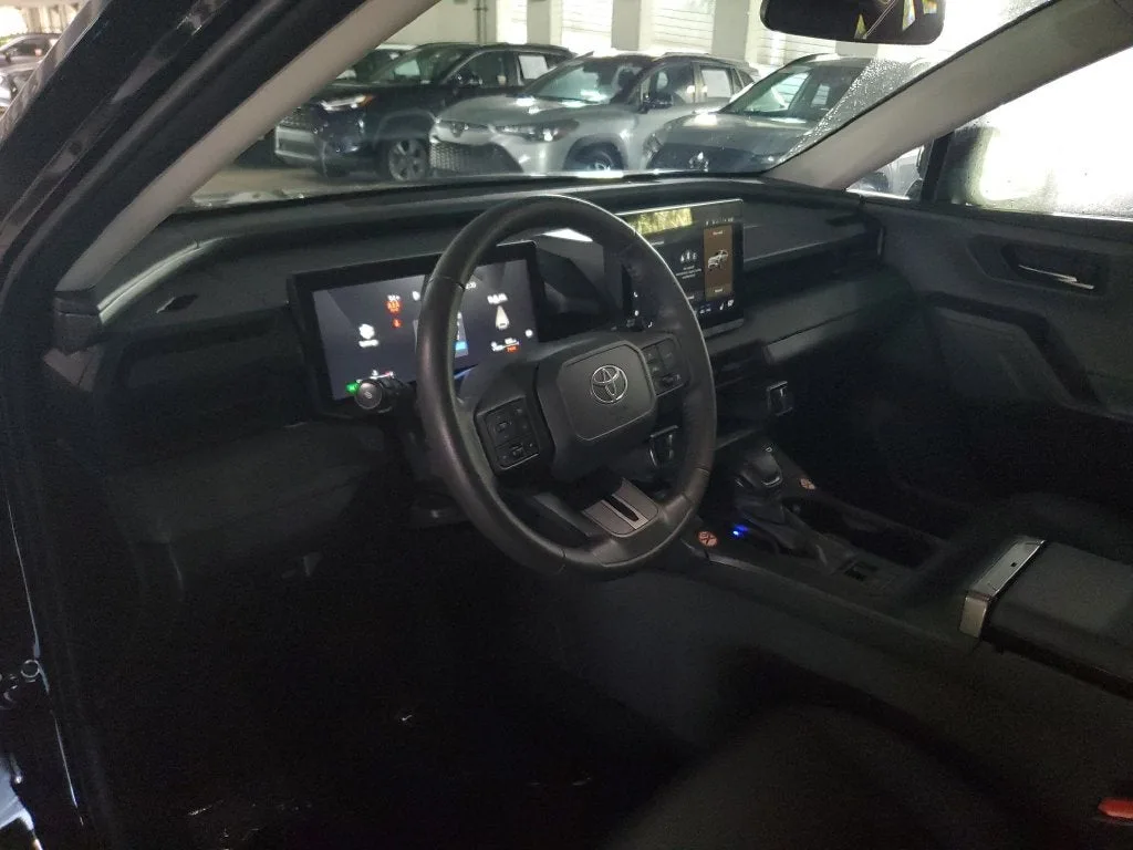 2026 Toyota RAV4 XLE Premium photo 21