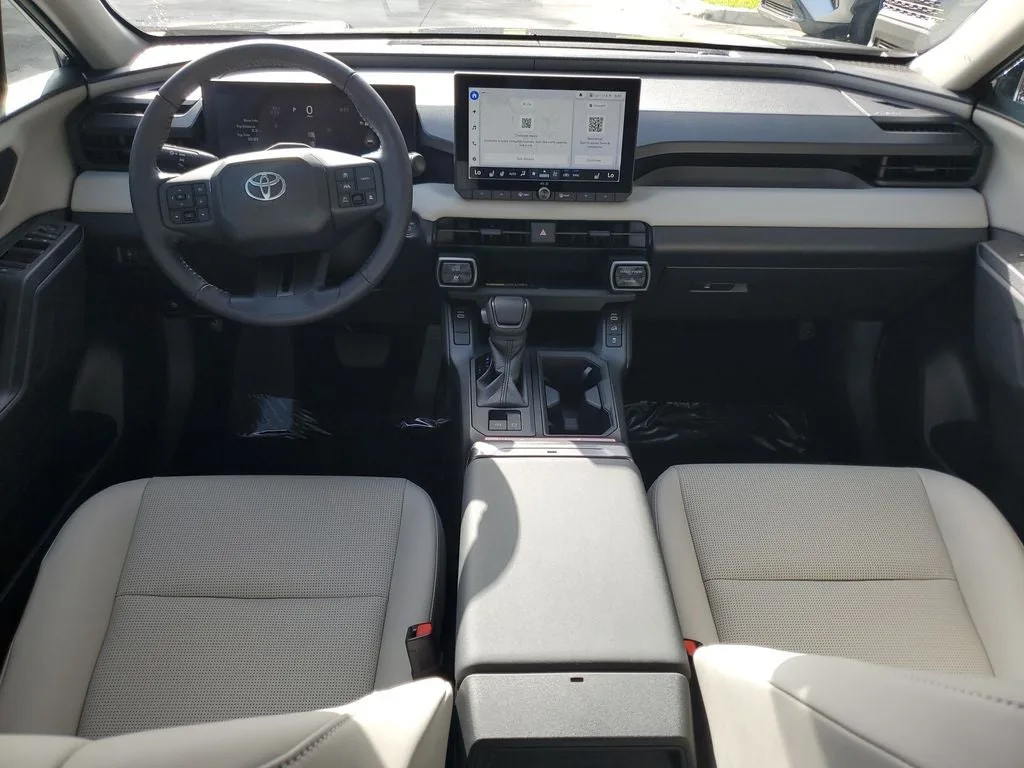 2026 Toyota RAV4 XLE Premium photo 16